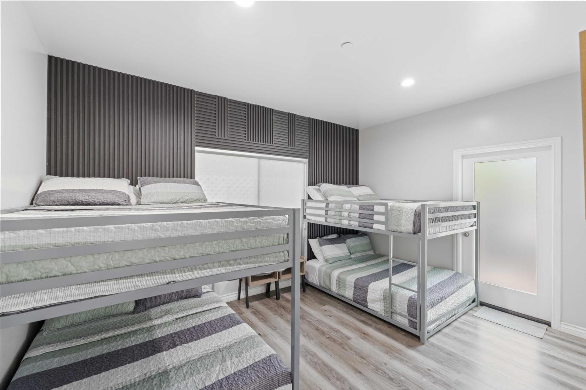Stylist Home In Convenient Location! 템플시티 외부 사진